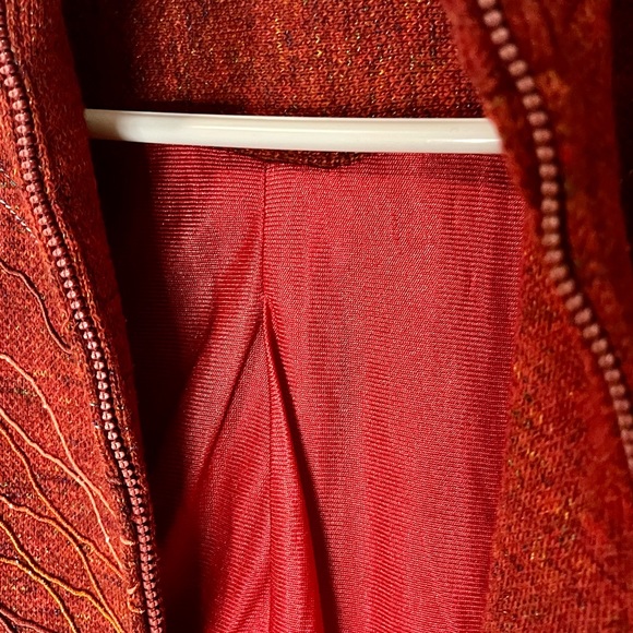 STUNNING VINTAGE full zip sweater.  Sz M or L.  Beautiful colour.  VERY UNIQUE!! - Picture 10 of 12